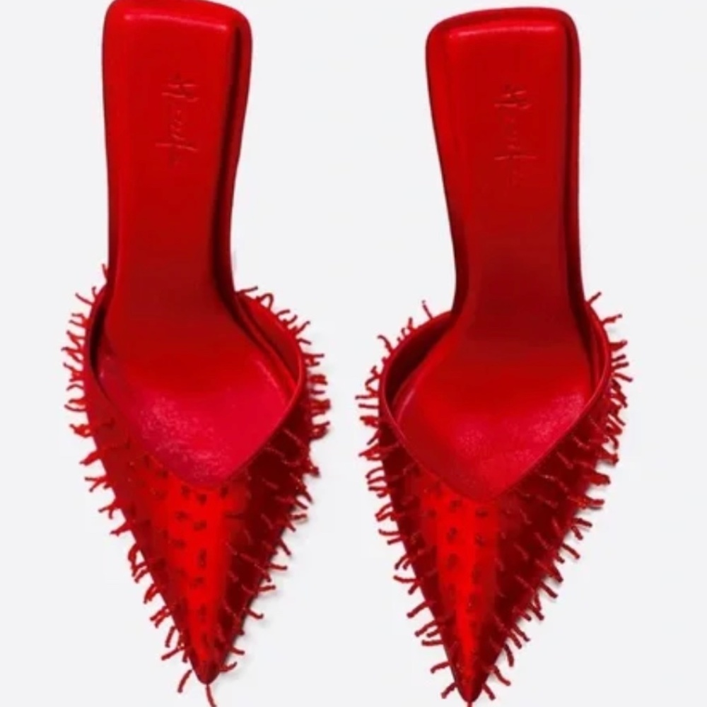 IN SEARCH OF Hanifa Lyra Mules in Sz 8